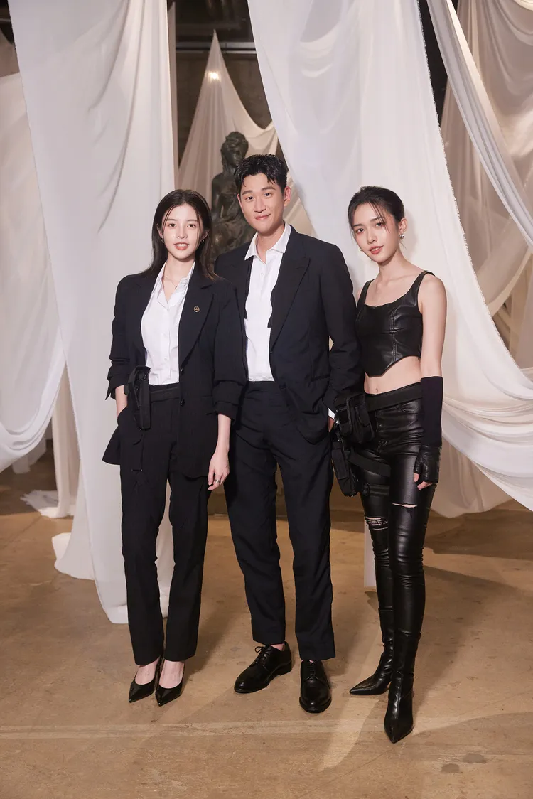 詹子萱與周興哲、何思靜開心合照。星空飛騰提供