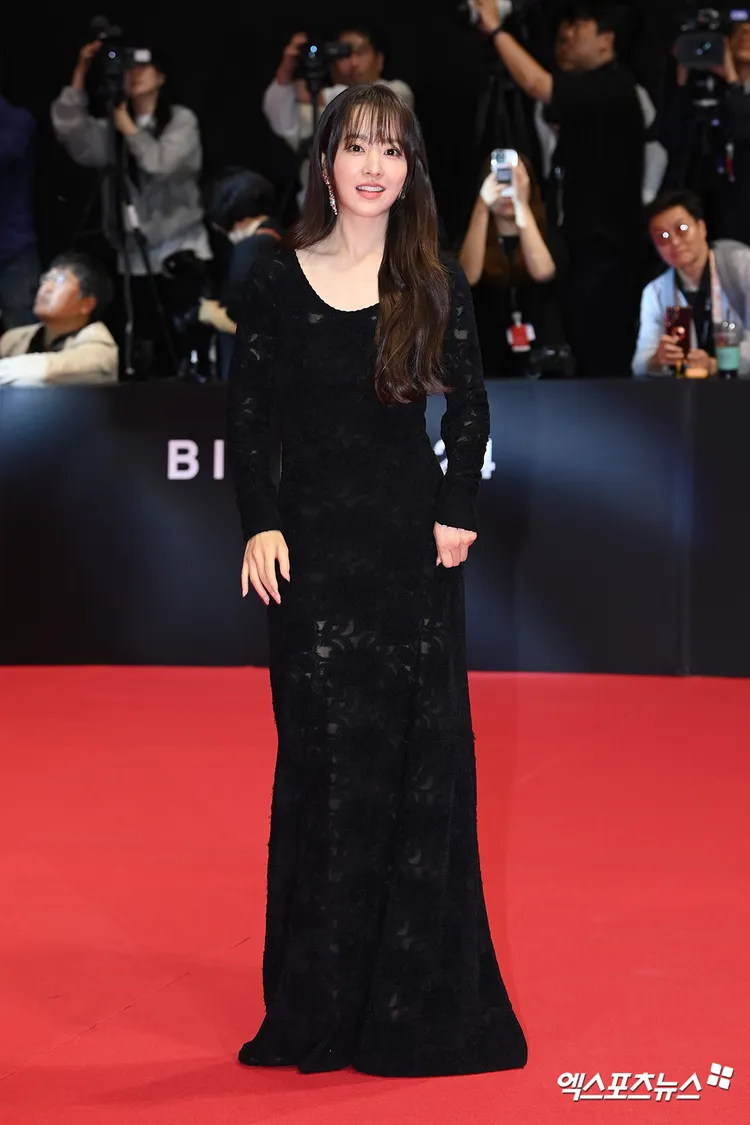 朴寶英擔任開幕式主持人。翻攝xportsnews