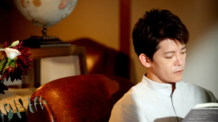 謝哲青對節目內容嚴謹把關。資料照片