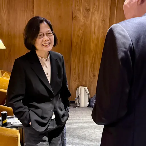 蔡英文訪歐行延遲去英國 綠委:不正常的干擾因素不會長久