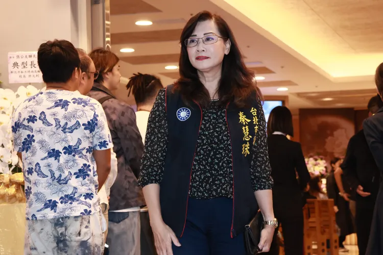 張友驊告別式，秦慧珠現身致哀。彭欣偉攝影