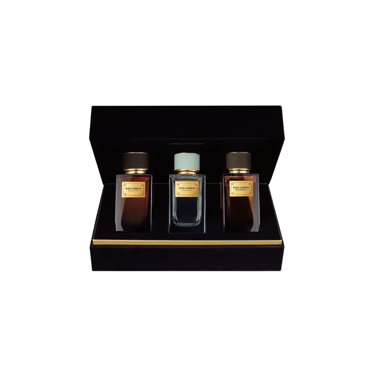 天鵝絨香氛收藏組，包含3款100ml天鵝絨系列香氛、天鵝絨珍藏禮盒，2萬9700元（原價3萬4700元）。品牌提供