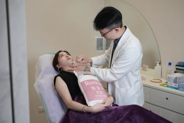 Ronkyla容脂注射劑是用來幫助改善雙下巴的全新選擇