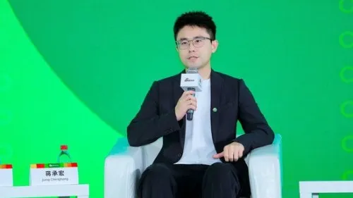 他痛批年輕人「難管講不聽」　網嗆：靠爸的富二代在大聲什麼