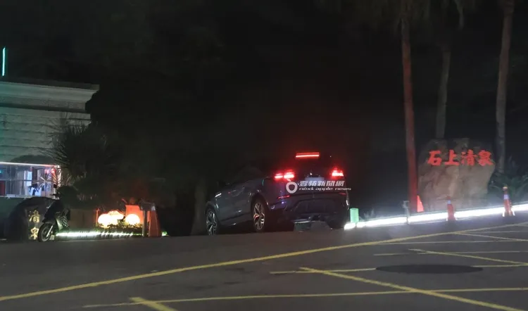 郭雪芙返回老外男友曾來造訪的新店別墅。特勤中心攝