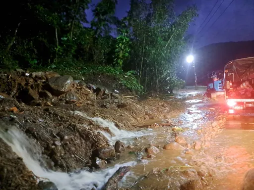 豪雨成災8道路中斷!新北市府緊急宣布 「4行政區」明天停班停課