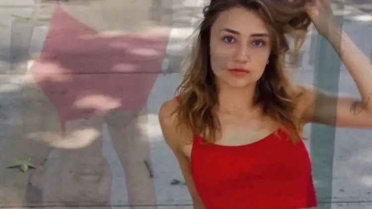 娜塔西亞在荒野療法營時，被迫待在墳墓裡。翻攝自《紐約郵報》