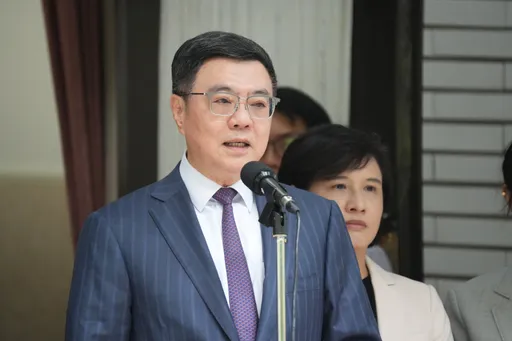 中共圍台軍演半天落幕!卓揆:時刻觀察股市「經濟體質非常強韌」