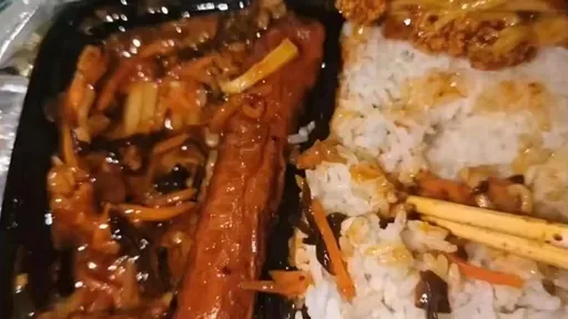 68元外送餐份量比宣傳照少 高中生告燒烤店詐欺獲判賠2280元