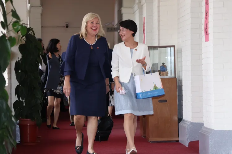 立法院長韓國瑜接見美國聯邦眾議員萊斯可（Debbie Lesko）訪問團一行。莊宗達攝