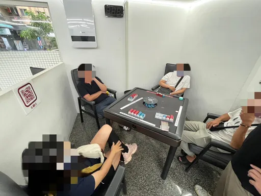 淡大旁棋牌社「合法掩護非法」 學生網路揪咖!4人「桌遊」原來是賭博麻將