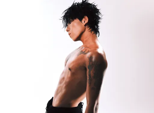 大肚腩歌手猛健身操到吐暈 以高爾宣為榜樣宛如重生秀六塊肌