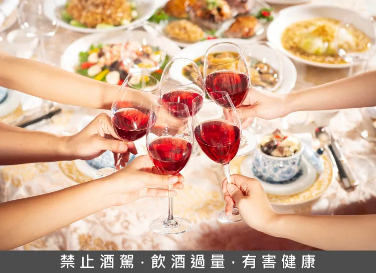 台北遠東香格里拉宴會廳推出企業和私人派對最受歡迎的「超值尾牙春酒特惠」專案。業者提供