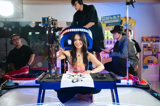 孫盛希徹夜練書法 導演心驚:她真的被激到