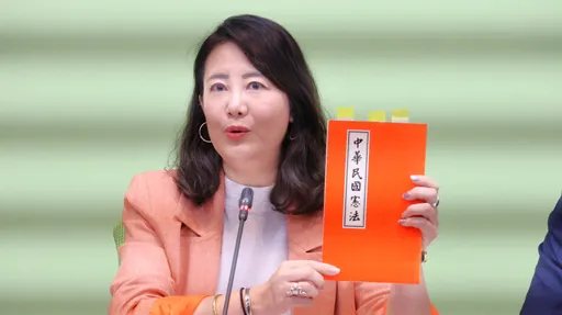 立院要維護而非違逆憲法!吳思瑤呼籲「藍白不要違憲上癮」