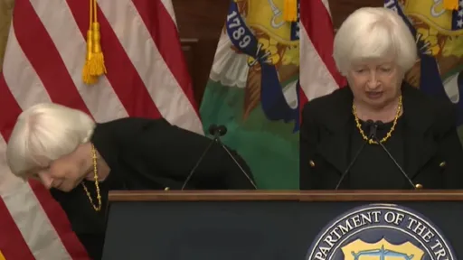 巧合或徵兆？被問美元地位是否穩固　這段影片讓小粉紅自嗨到不行