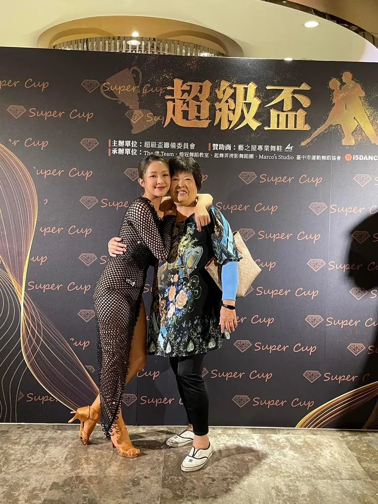 賴慧如跟阿嬤感情深厚。翻攝賴慧如臉書