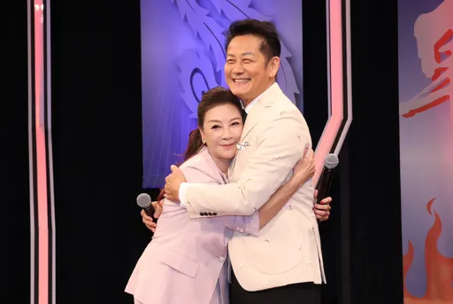 楊繡惠萬「賤」穿心!徐乃麟相擁破冰 曝後台對話內容