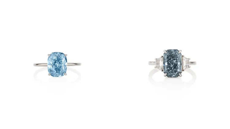 3.24克拉豔彩藍色內部無瑕Type IIb鑽石戒指（左圖），估價約510萬瑞郎（約1.91億台幣）；3.88克拉暗彩灰藍色鑽石戒指（右圖），估價約85萬瑞郎（約3188萬台幣）。