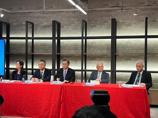 中石化、鼎越記者會向銀行團喊話 爭取抗告後協商空間