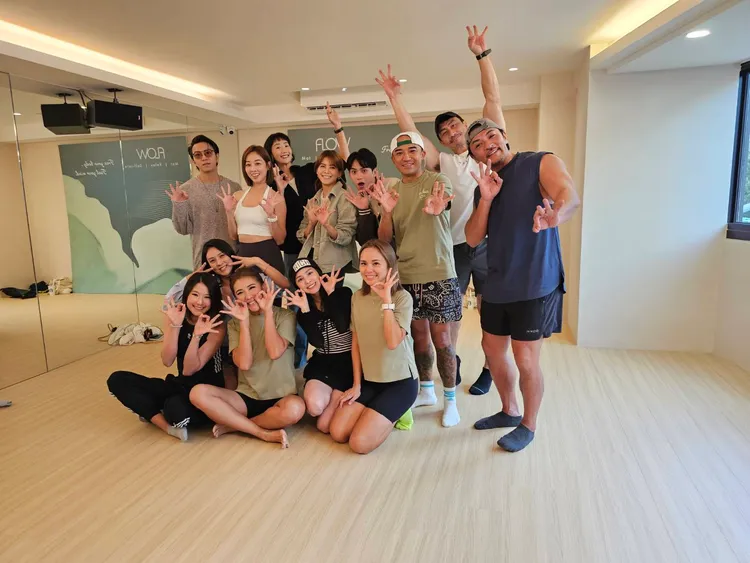 藝人們今天齊聚，為健身房站台。張瑞振攝