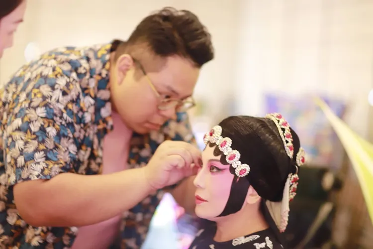 Celine高價聘請戲劇容妝張世綸老師幫忙打點造型。班鐵翔提供