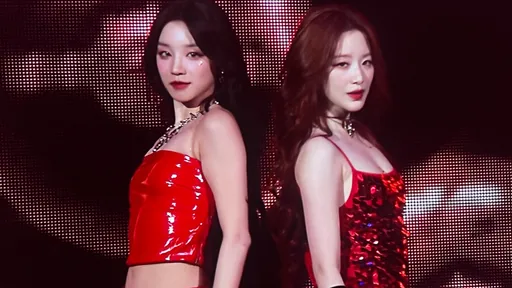 舒華小巨蛋組「野生姐妹」辣秀美腿!被cue超台問:4偶嗎