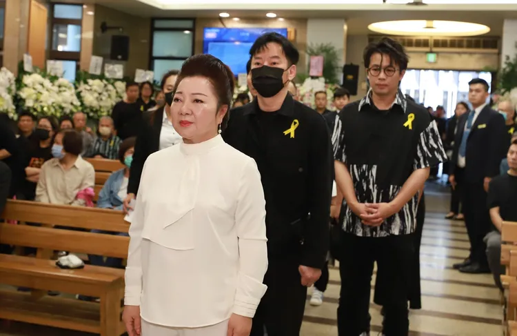 白冰冰、楊帆。民視提供