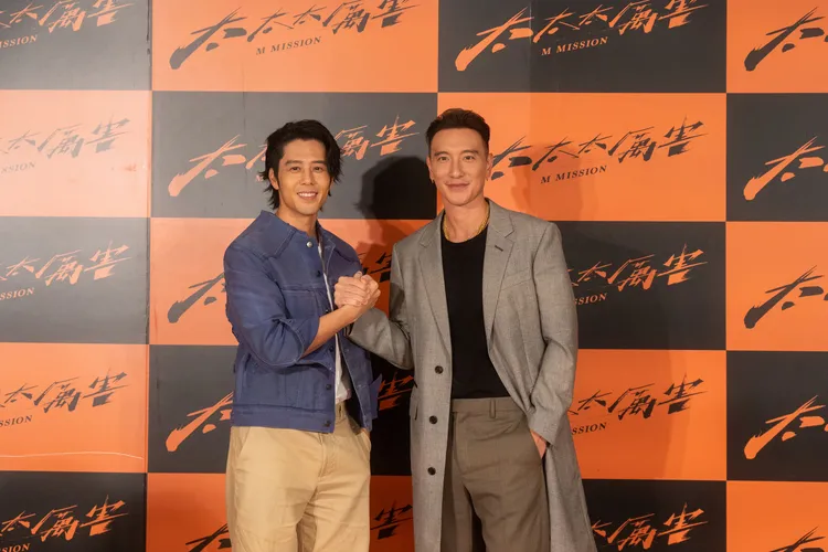 胡宇威跟王陽明雙帥合照。鹿路電影提供