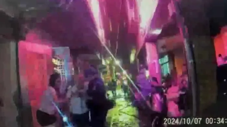 消防人員疏散租客。警方提供