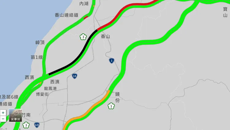 香山-西濱路段南下全線封閉。翻攝自高公局