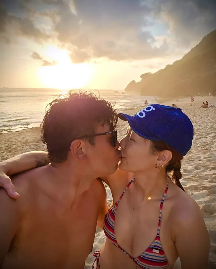 Gigi和史丹利在峇里島慶祝結婚9週年。翻攝Gigi臉書