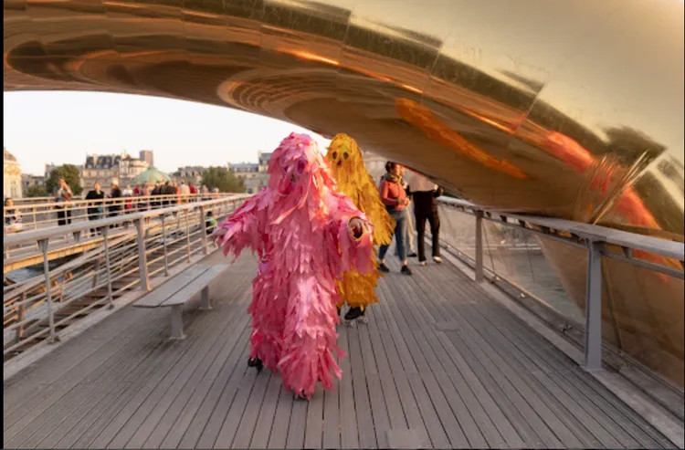 2023巴黎白晝之夜策展人受邀擔任2024台北白晝之夜客座策展人，提出「動物驕傲」演出計畫，以呼應「夜行動物派對」主題。Joséphine Brueder巴黎市政府攝