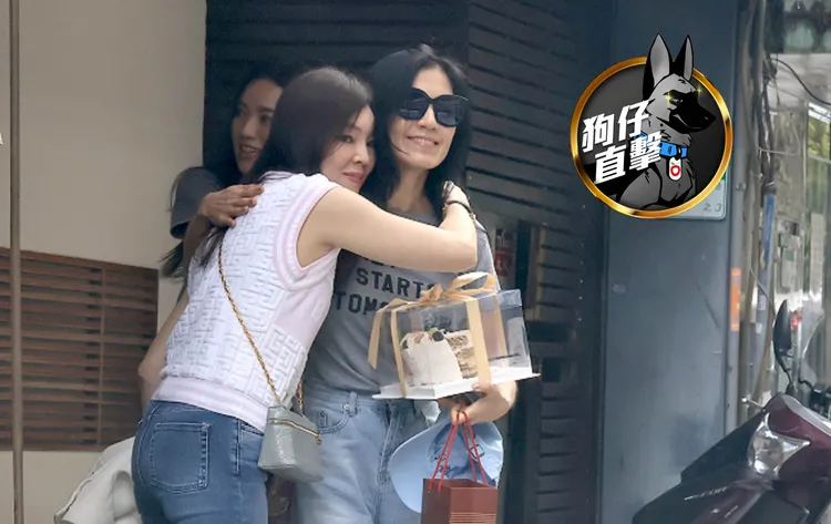 林熙蕾（右）與曾馨瑩及姊妹淘們一同慶生暖壽。特勤中心攝