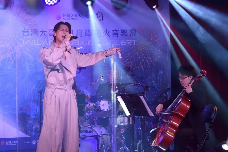 天生藝術家柏霖PoLin以溫暖與爆發力兼具的歌聲獻唱歌曲《孫悟空》