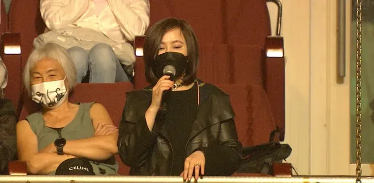 封麥的江蕙去年6月破天荒在張清芳演唱會再開金口，開啟復出的契機。上引娛樂提供