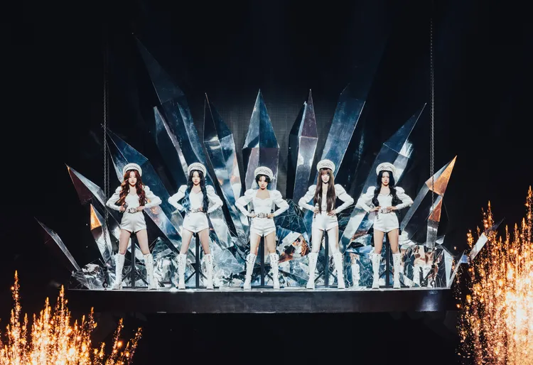 舒華（左起）、雨琦、小娟、Minnie、薇娟霸氣登場。KKLIVE提供