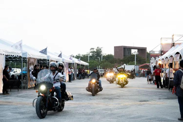 印地安重機大會師當日超過500部重機齊聚，氣勢震撼全城。業者提供