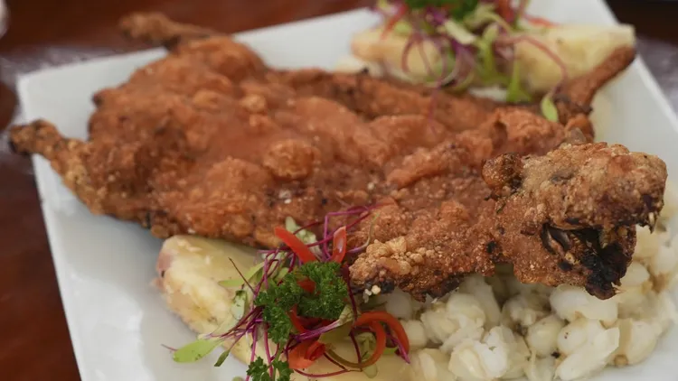 秘魯人在節日時的美食之一為油炸天竺鼠。美聯社