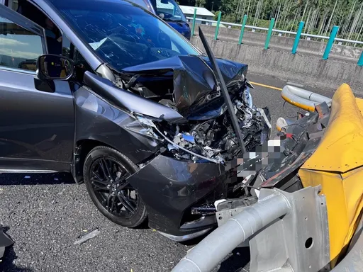 沒有輔駕系統也出事!國6南投段休旅車追撞緩撞車 3人受傷送醫