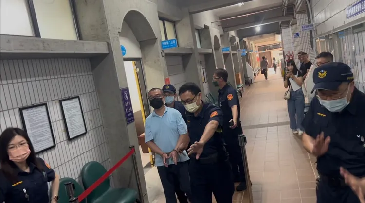 陳政谷說，會送該瓶洋酒給林明佐，係因年份與林的年齡相當，屬人情世故，對他來說沒有特別貴。鮮明攝