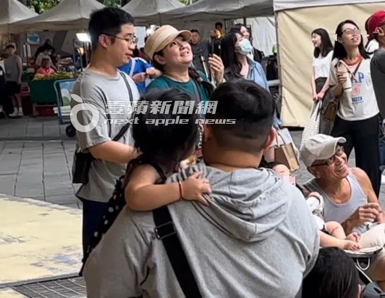 Selina全家出動享受天倫樂。林丞偉攝