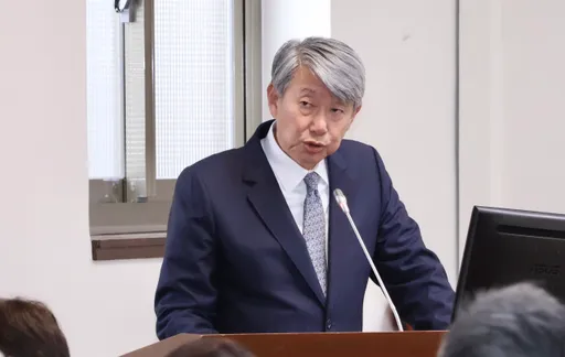 輝達回台條件需100億度綠電 郭智輝:2026年會有550億度
