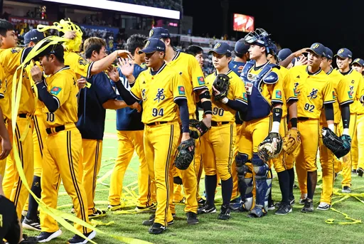 中信兄弟挑戰「四年三冠」 明推德保拉盼在主場拋彩帶