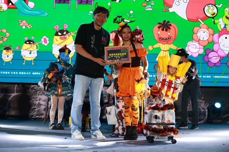 C組寵物組_第一名(萬聖呱呱鴨)。觀旅局提供