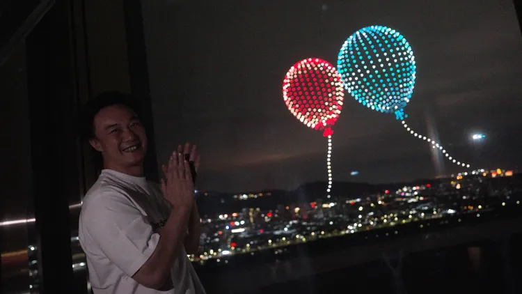 陳奕迅泉州開唱獲空拍機排字歡迎。圖／環球音樂提供