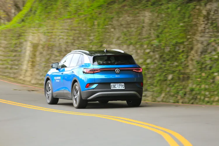 在充滿競爭的電動車世界中，ID.4 Pro S整體產品設定確實仍能忠於自我，並將Volkswagen品牌價值以及熱誠得以源遠流長不斷延續。林浩昇攝