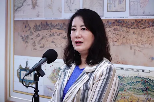 翁曉玲要修法讓退將赴中共唱紅歌免罰 吳思瑤痛批她又笨又壞!