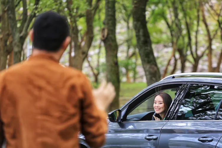 經過一整天的試駕，從曾仲葳夫妻檔洋溢著幸福的神情中就能知道，Škoda Kamiq或許即將成為他們人生旅途中，不可或缺的新夥伴。林浩昇攝