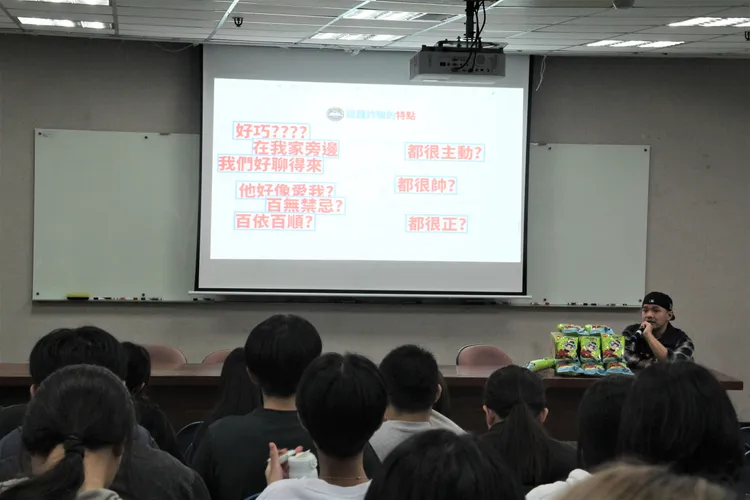 淡水警方特別以學生容易中招的「裸聊詐騙」的套路，讓詐團手法完全現形。警方提供